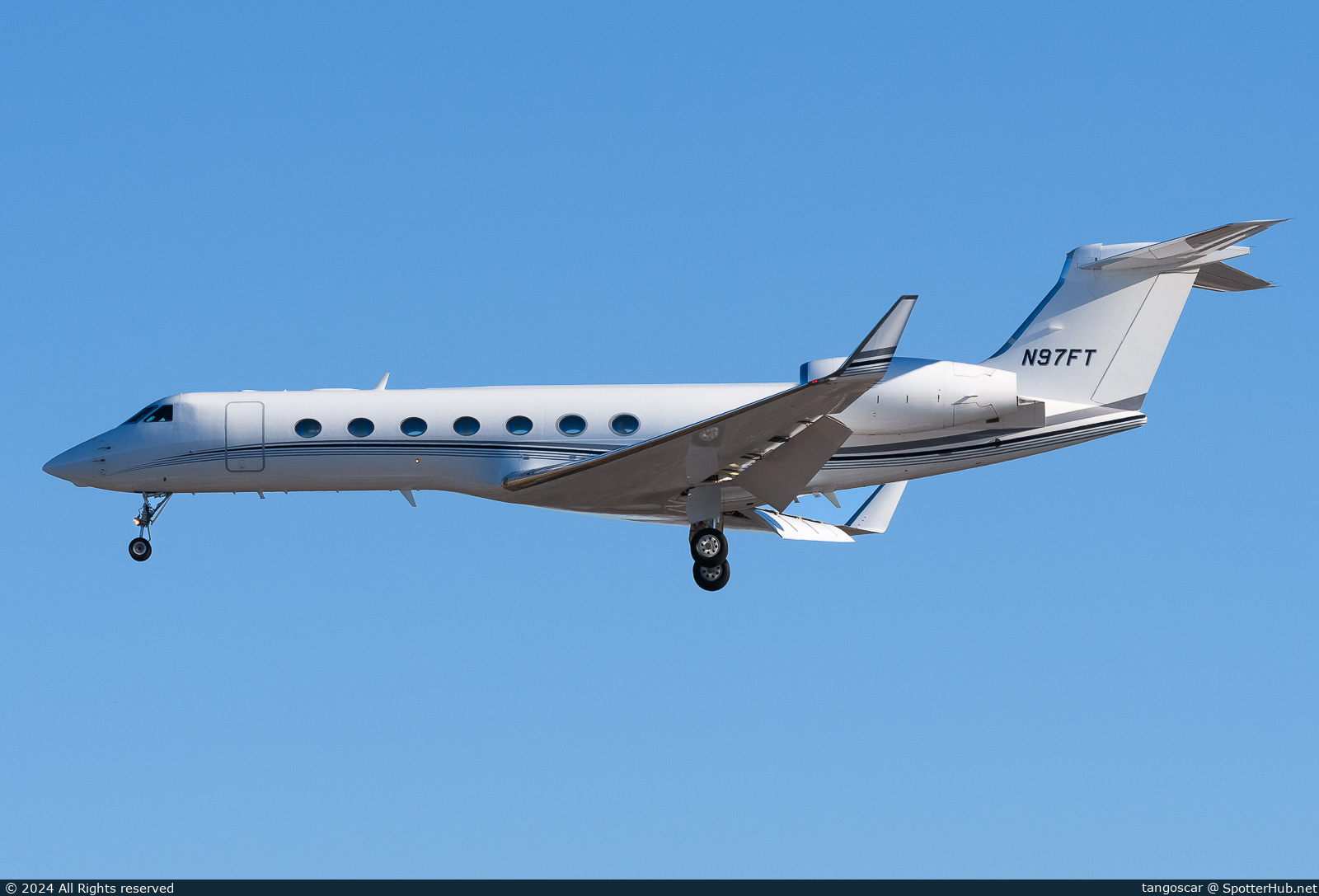 Photo of N97FT - Gulfstream GV-SP (G550) operated by Jet Edge International
