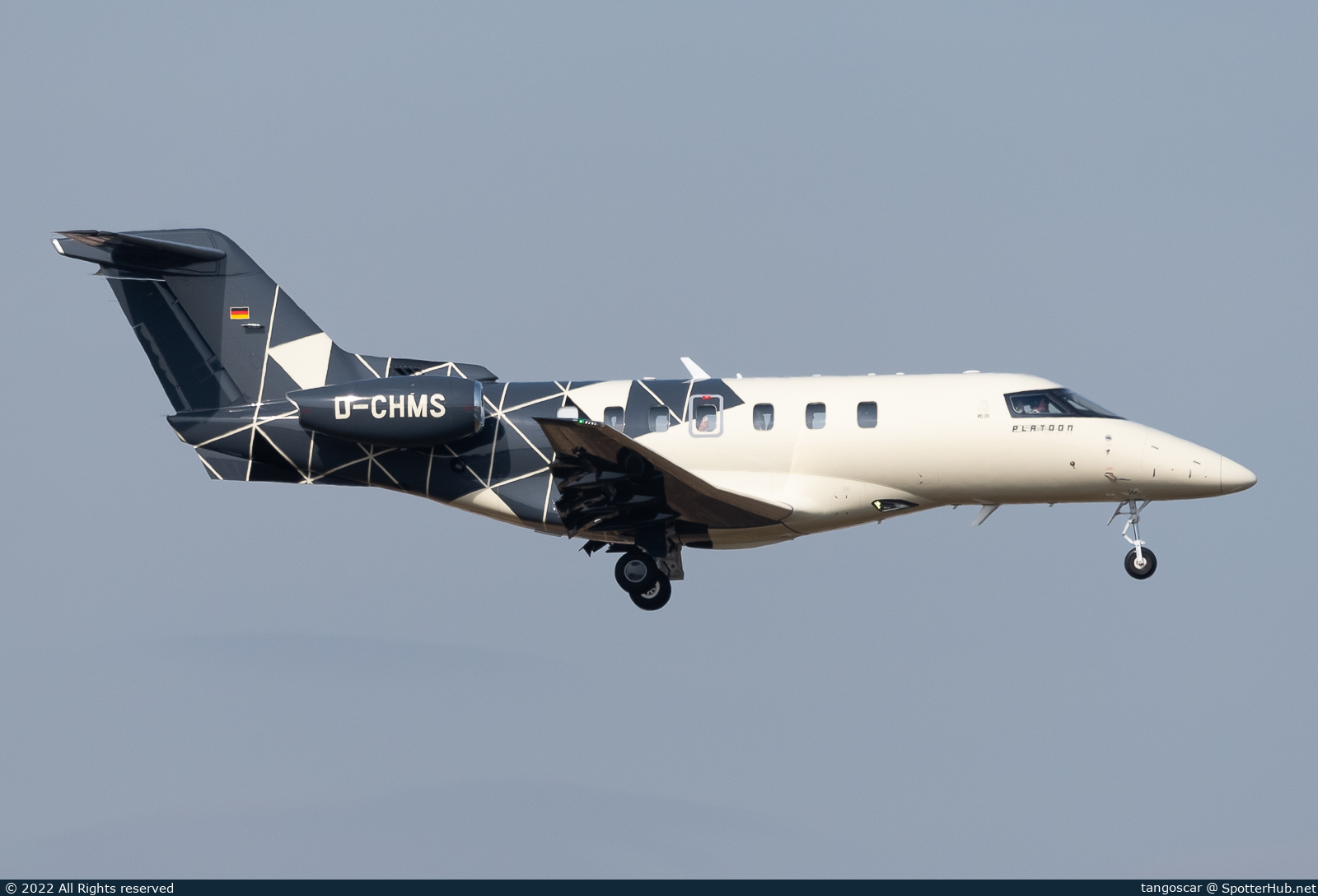 Photo of D-CHMS - Pilatus PC-24 operated by Platoon Aviation