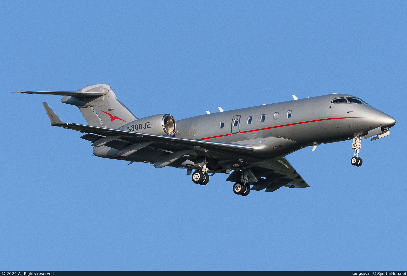 Photo of N300JE - Bombardier Challenger 300 operated by Vista America