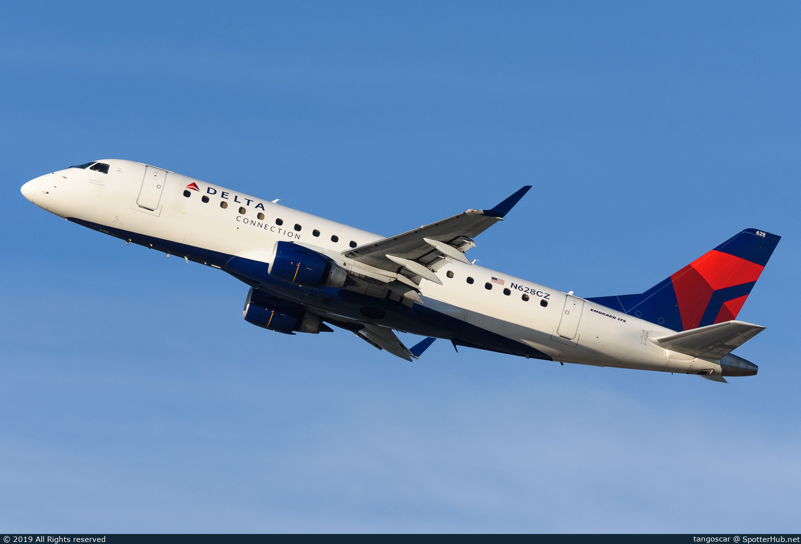 Photo of N628CZ - Embraer ERJ-175LR operated by Delta Connection (opb Compass Airlines)