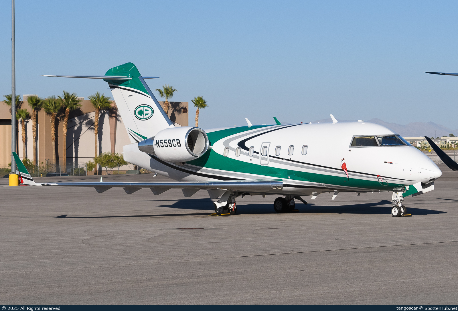 Photo of N559CB - Bombardier Challenger 604 operated by Christian Brothers Automotive