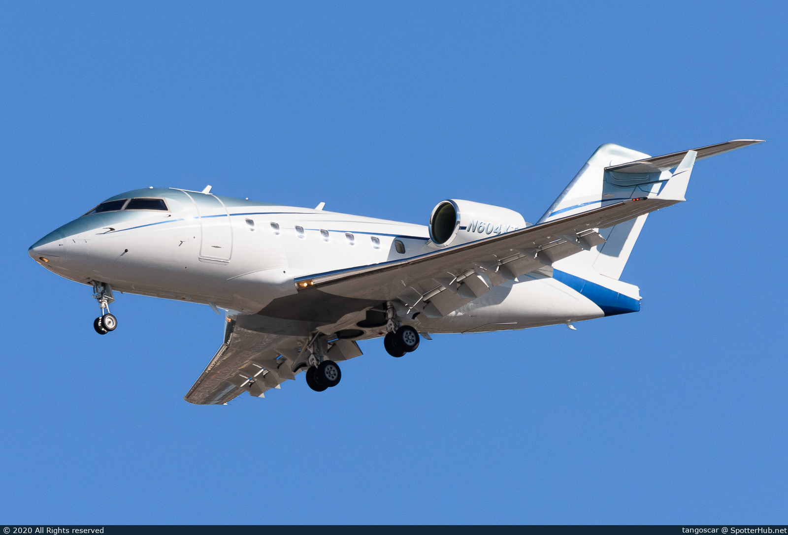 Photo of N604XT - Bombardier Challenger 604 operated by Ventura Air Services