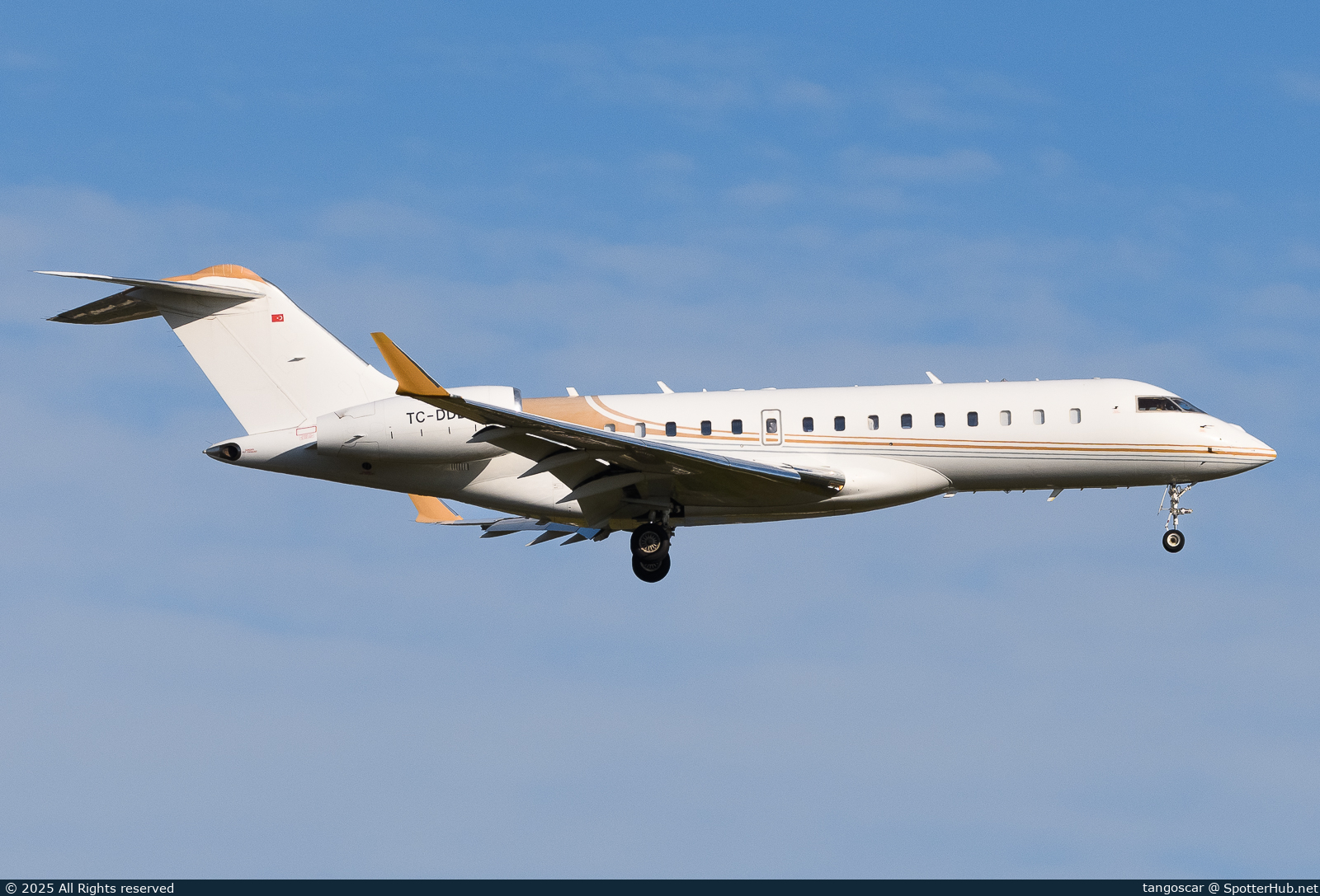 Photo of TC-DDD - Bombardier Global Express XRS operated by TAV Aviation