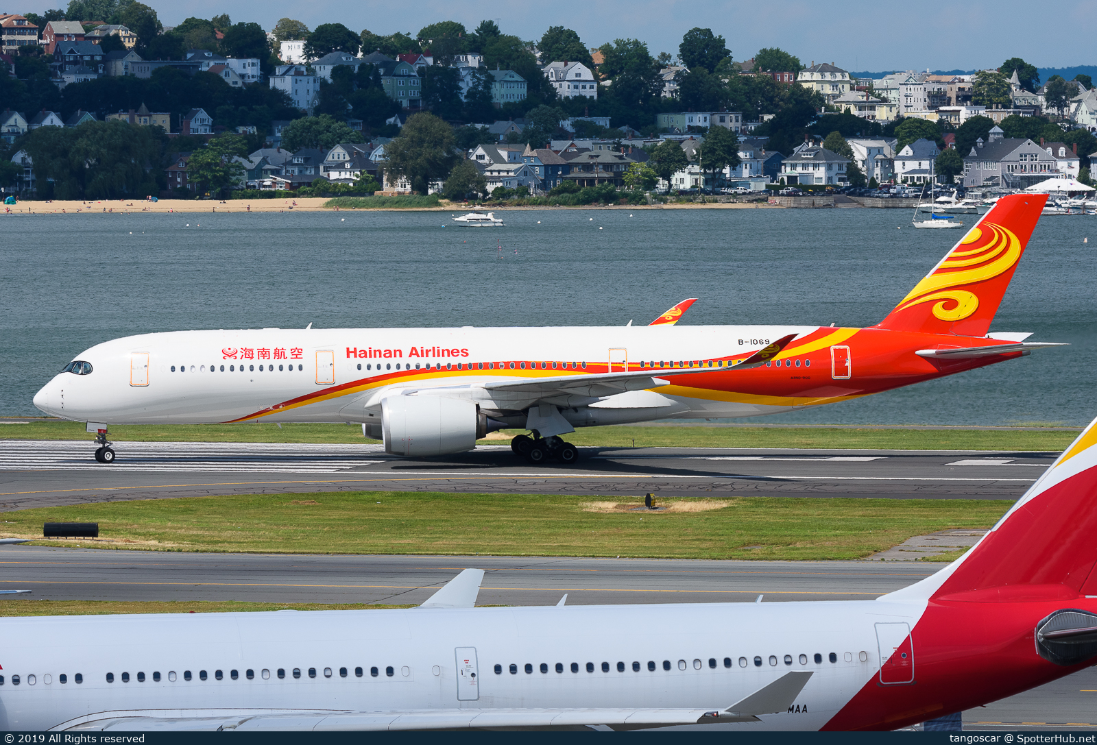 Photo of B-1069 - Airbus A350-941 operated by Hainan Airlines