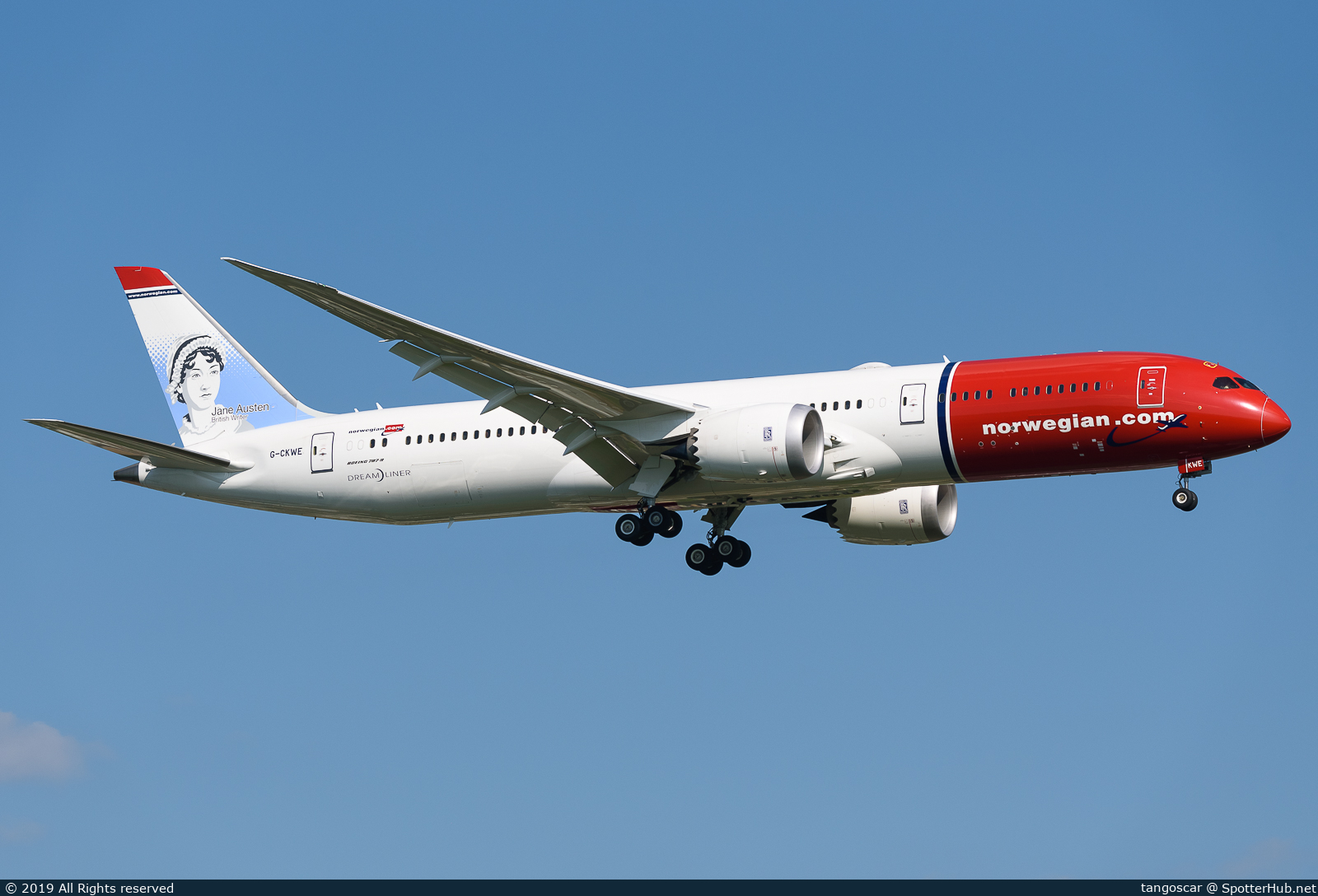 Photo of G-CKWE - Boeing 787-9 Dreamliner operated by Norwegian Air UK