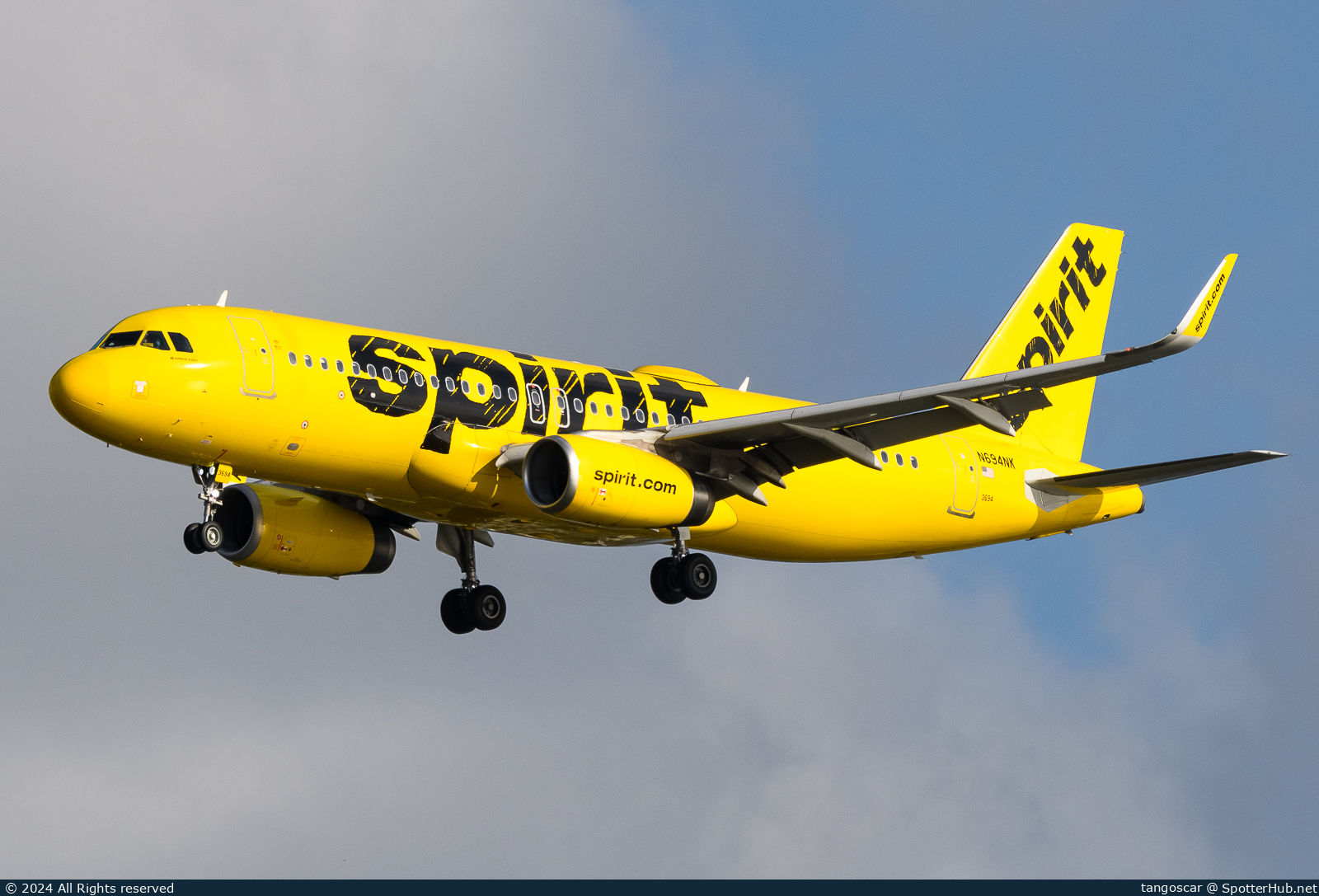 Photo of N694NK - Airbus A320-232 operated by Spirit Airlines