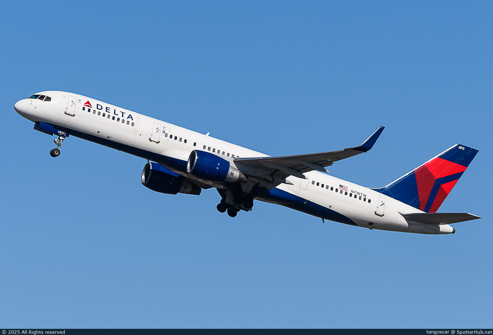 Photo of N718TW - Boeing 757-231 operated by Delta Air Lines