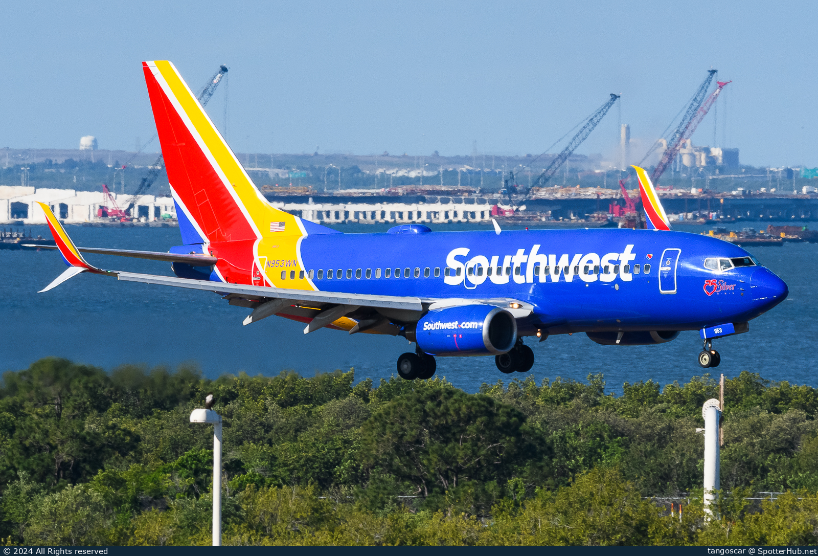 Photo of N953WN - Boeing 737-7H4 operated by Southwest Airlines