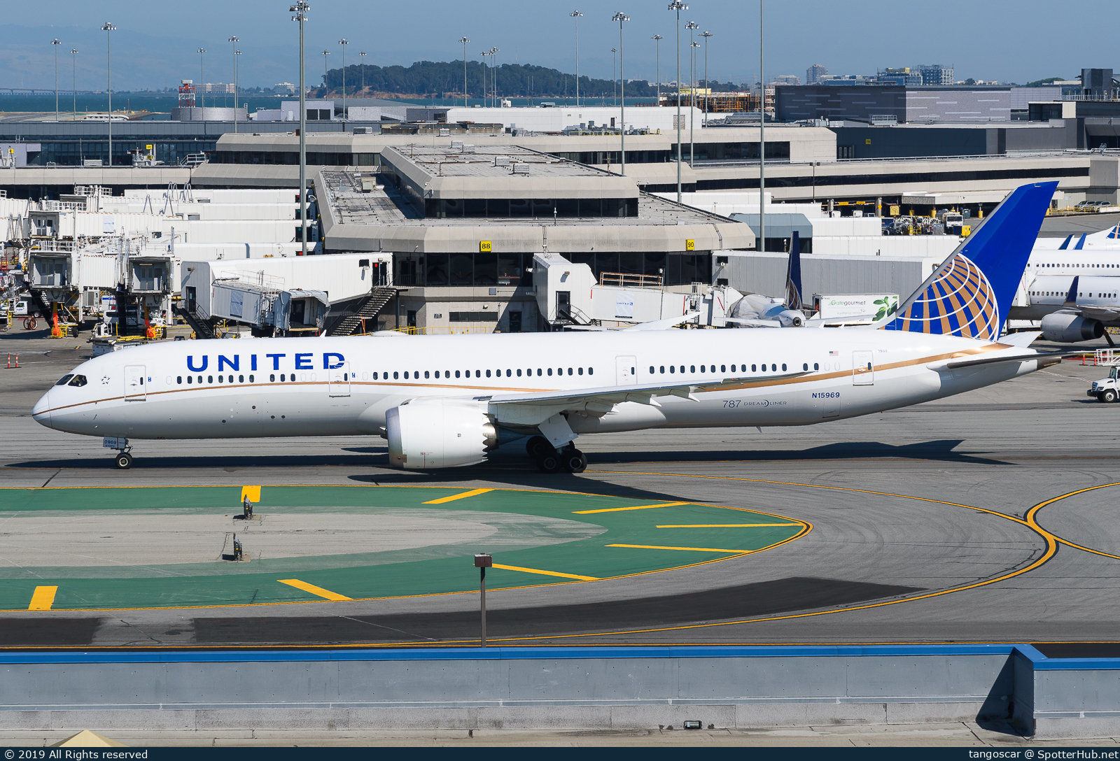 Photo of N15969 - Boeing 787-9 Dreamliner operated by United Airlines