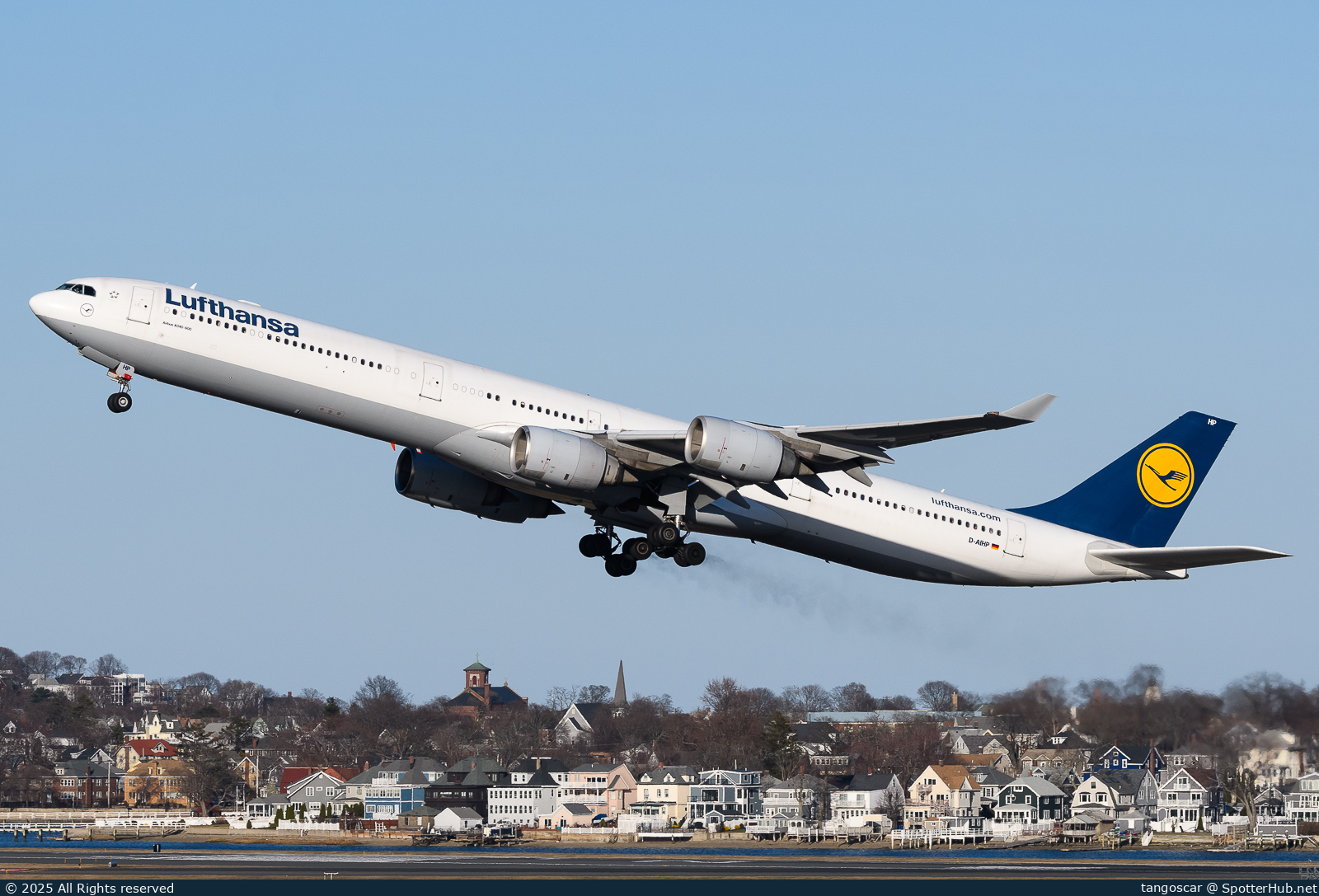 Photo of D-AIHP - Airbus A340-642 operated by Lufthansa