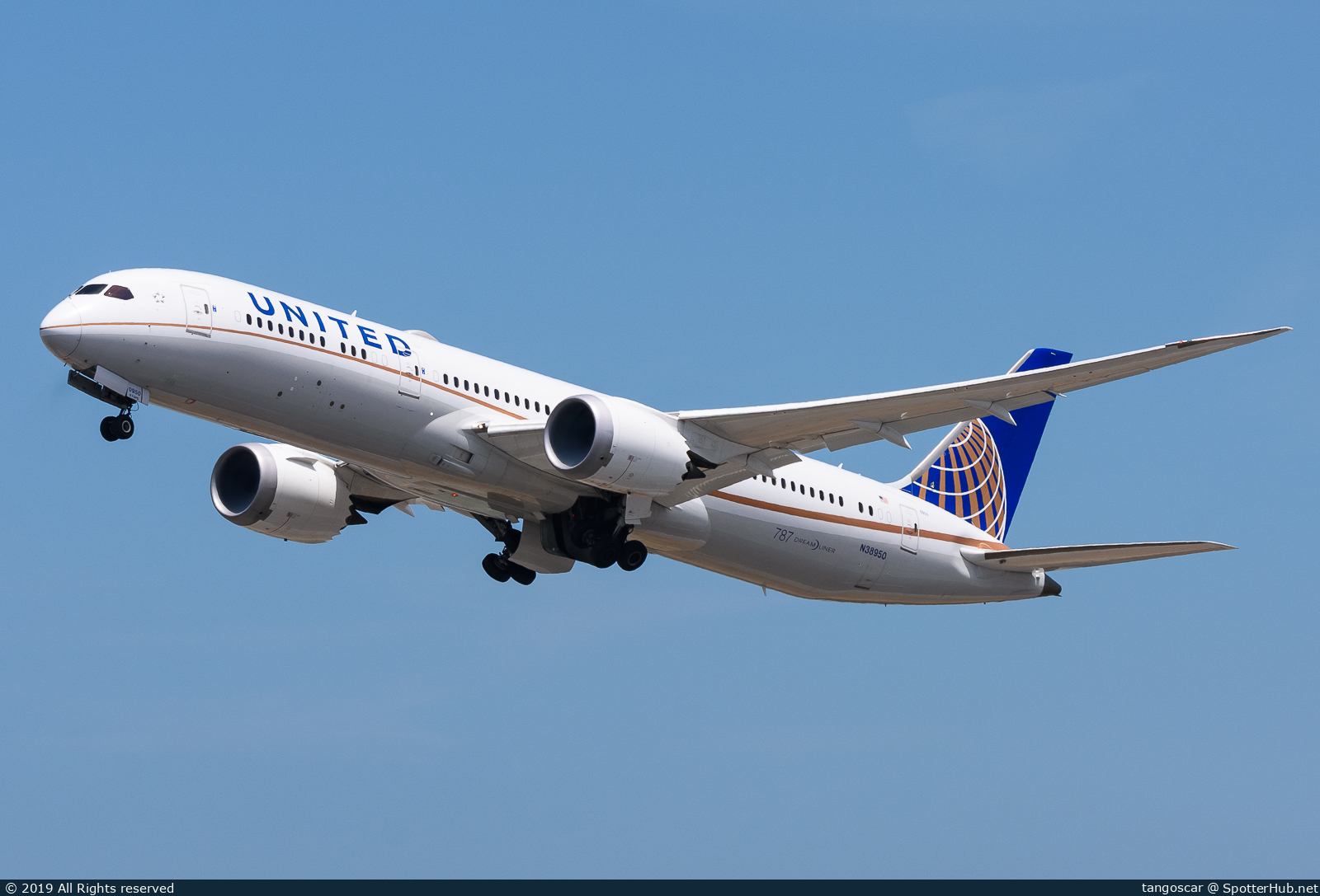 Photo of N38950 - Boeing 787-9 Dreamliner operated by United Airlines