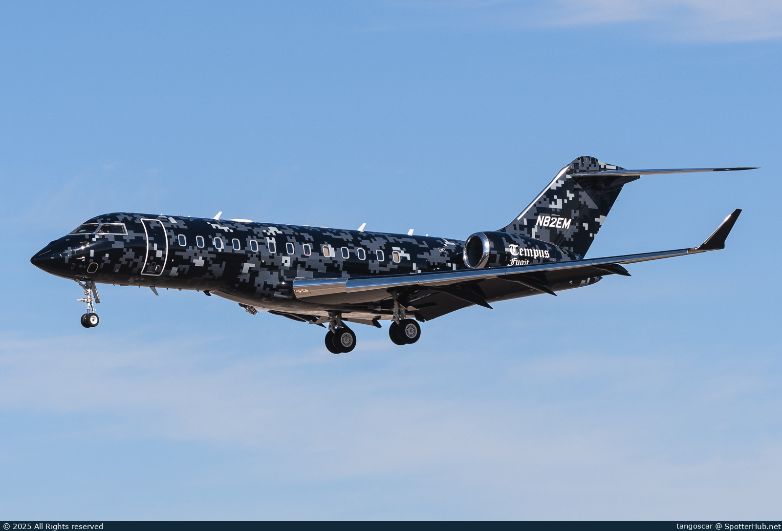 Photo of N82EM - Bombardier Global Express XRS operated by Skystream Jet