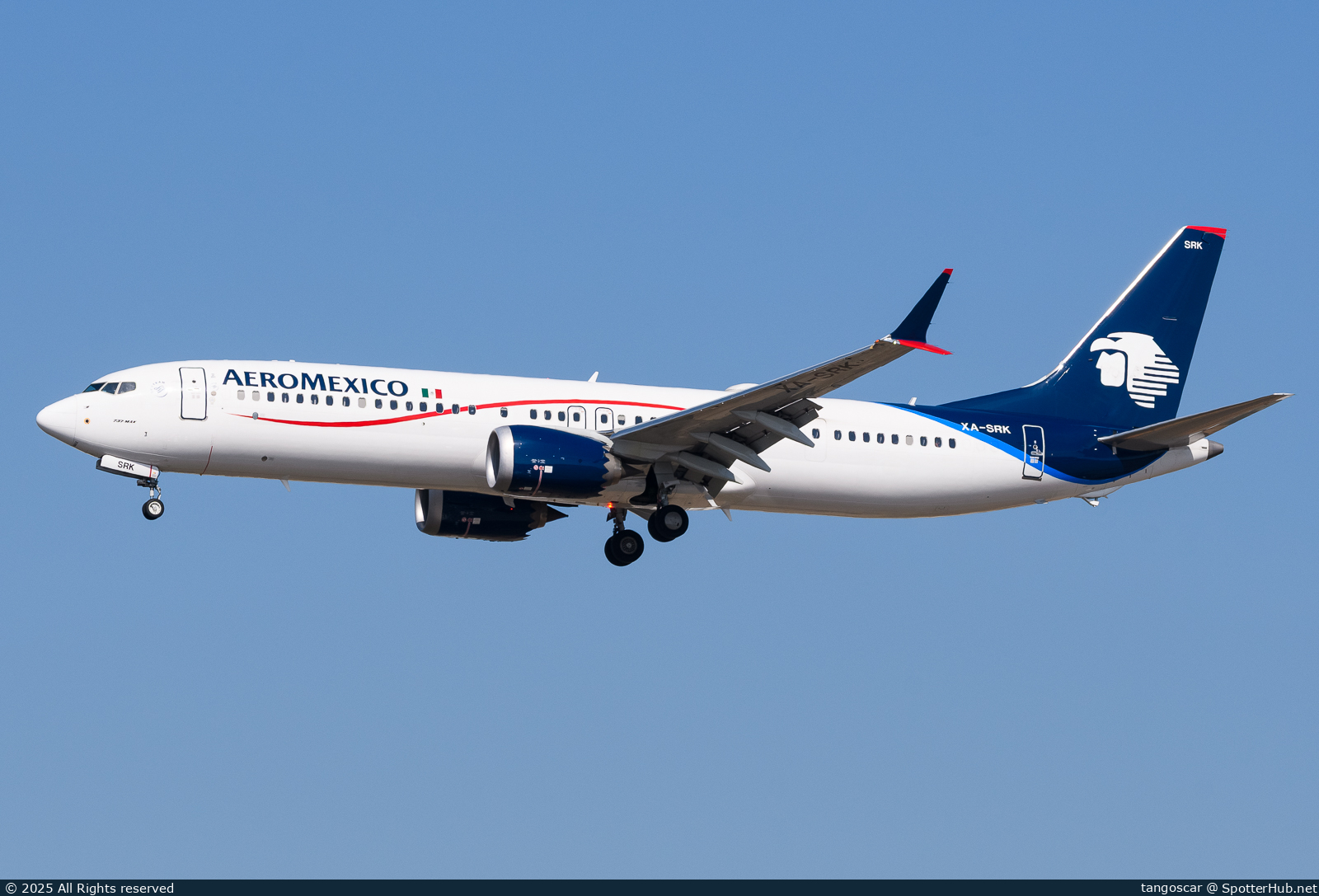 Photo of XA-SRK - Boeing 737 MAX 9 operated by Aeroméxico