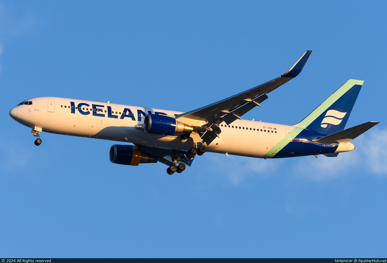 Photo of TF-ISN - Boeing 767-319(ER) operated by Icelandair