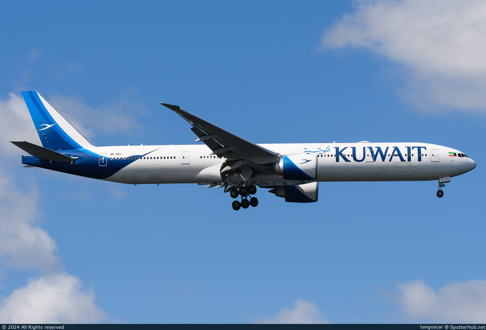 Photo of 9K-AOJ - Boeing 777-369(ER) operated by Kuwait Airways