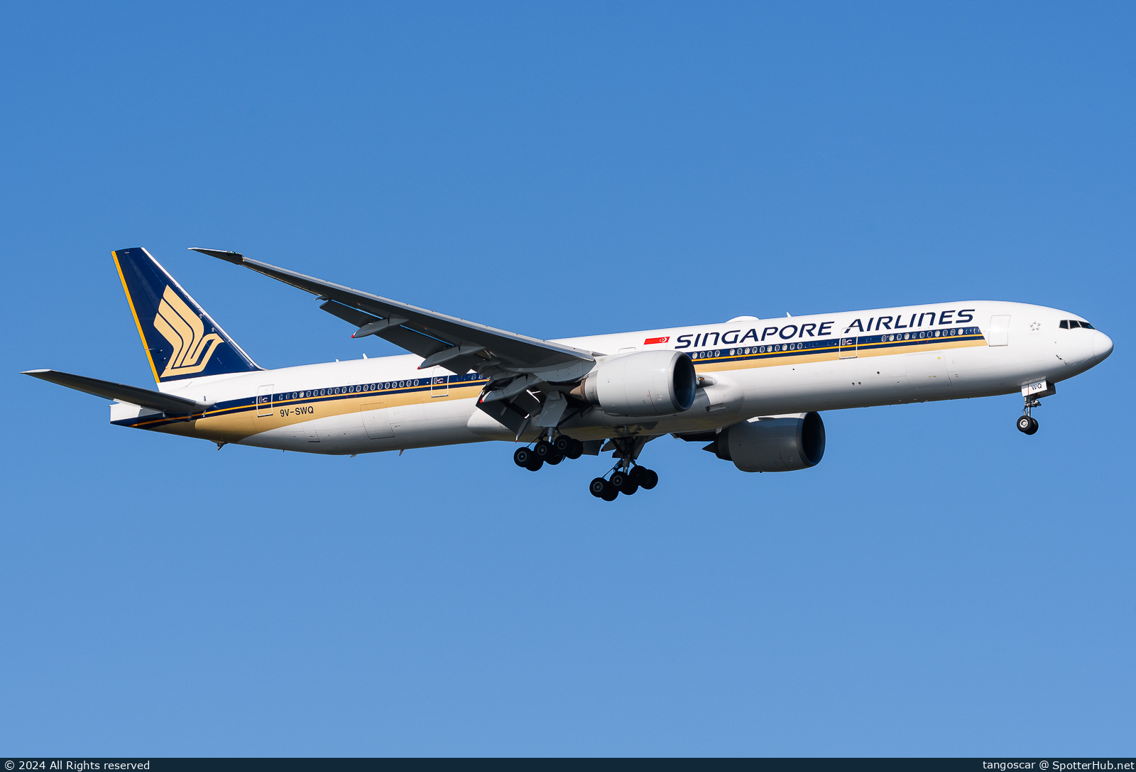 Photo of 9V-SWQ - Boeing 777-312(ER) operated by Singapore Airlines