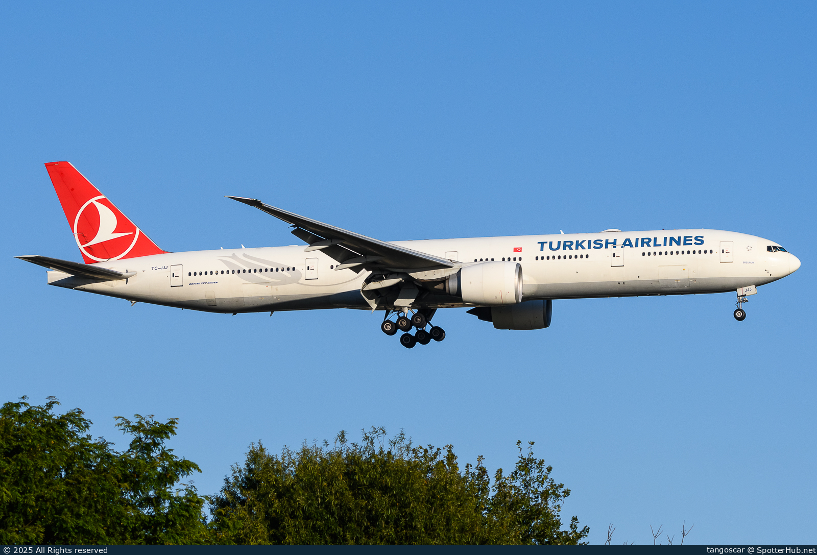 Photo of TC-JJJ - Boeing 777-3F2(ER) operated by Turkish Airlines