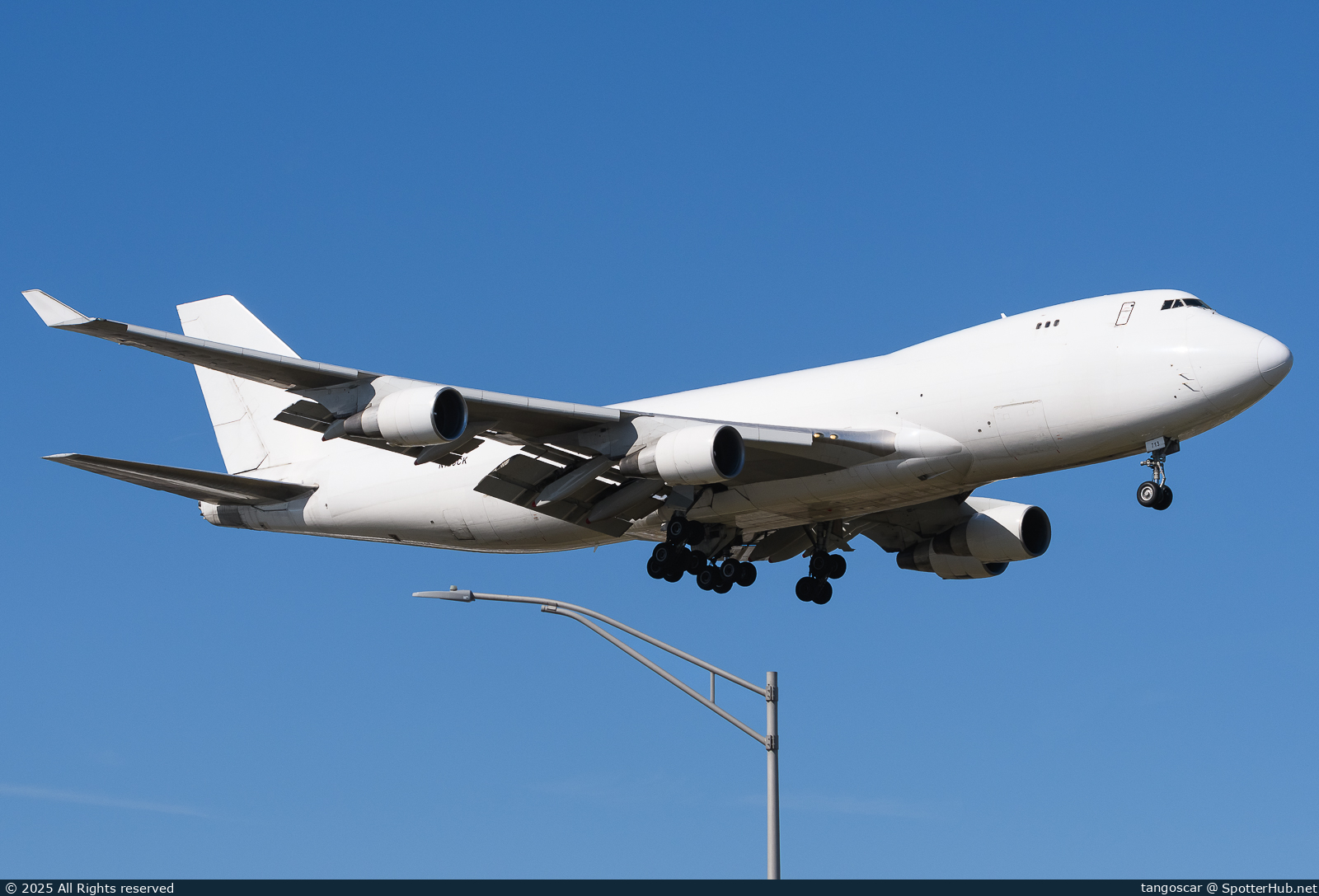 Photo of N713CK - Boeing 747-4B5F operated by Kalitta Air