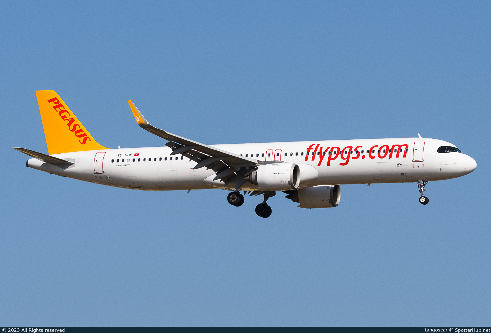 Photo of TC-RBF - Airbus A321-251NX operated by Pegasus Airlines