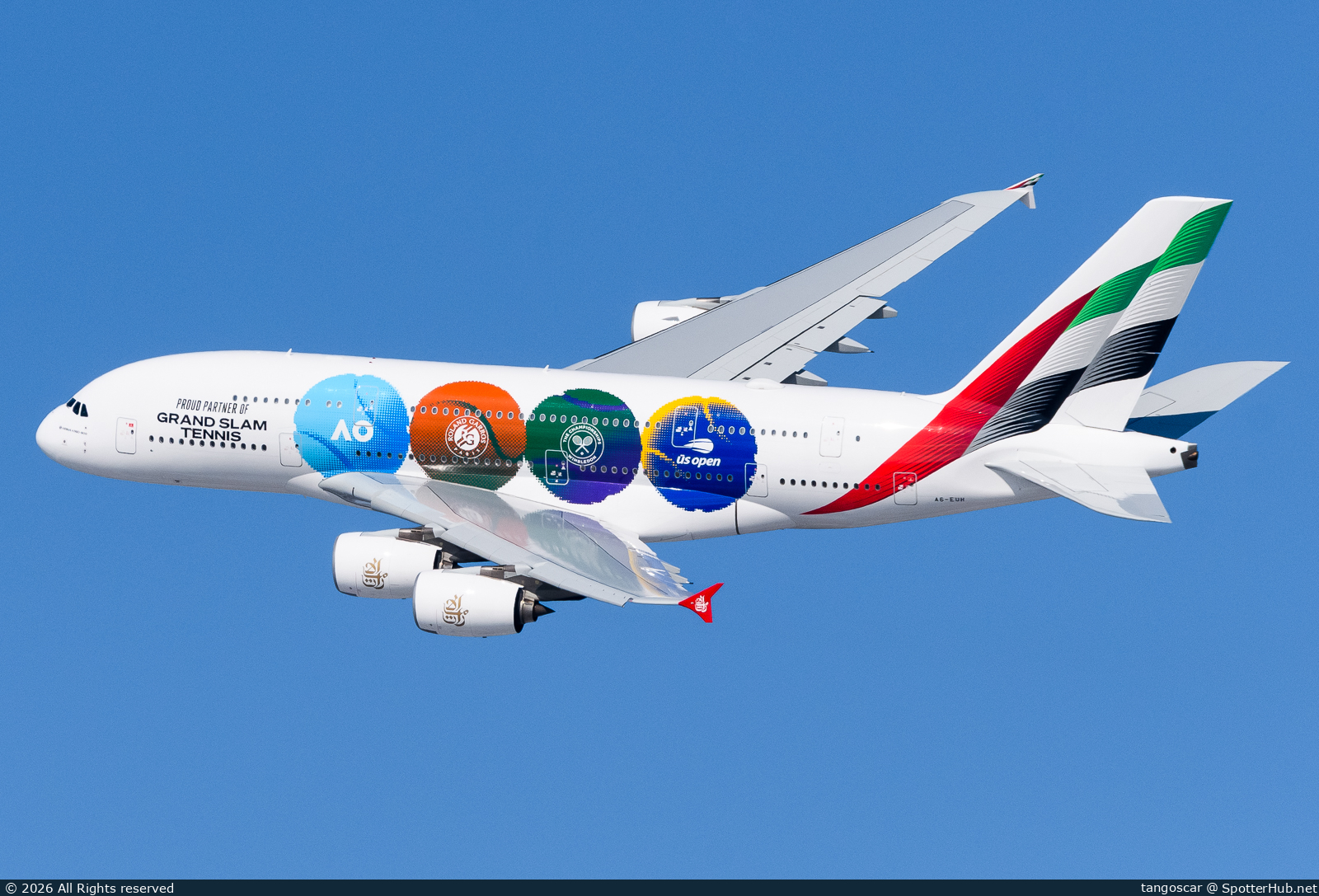 Photo of A6-EUH - Airbus A380-861 operated by Emirates