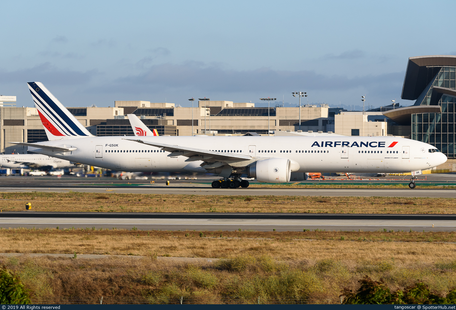 Photo of F-GSQK - Boeing 777-328(ER) operated by Air France