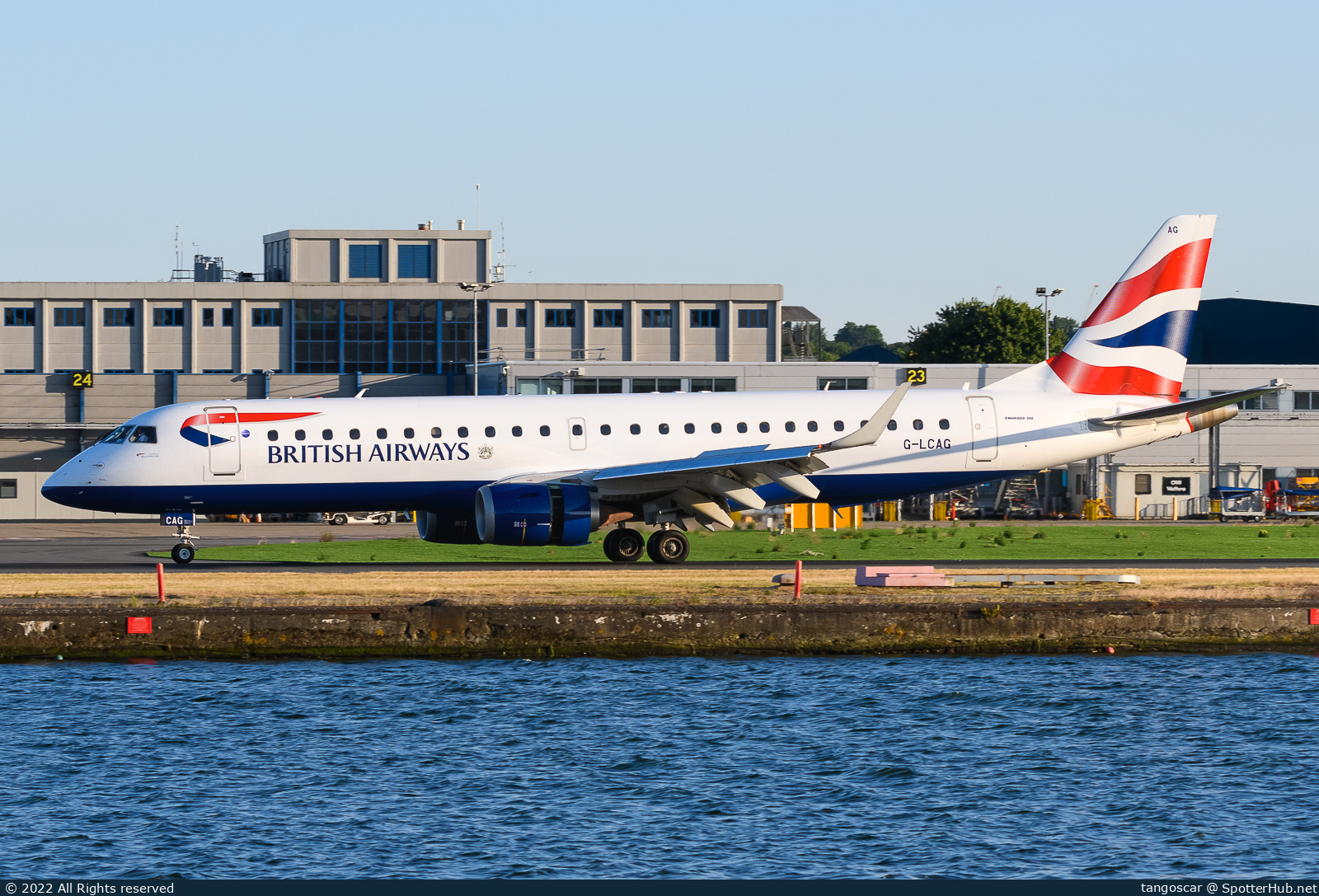 Photo of G-LCAG - Embraer ERJ-190SR operated by BA CityFlyer