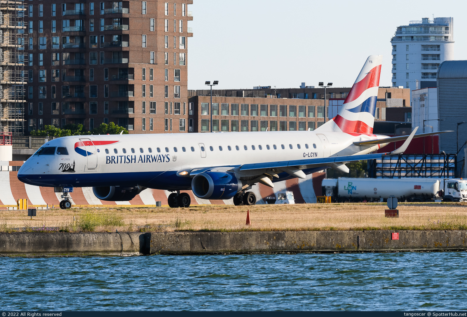 Photo of G-LCYN - Embraer ERJ-190SR operated by BA CityFlyer