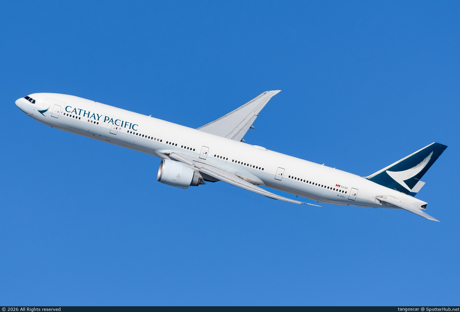 Photo of B-KQJ - Boeing 777-367(ER) operated by Cathay Pacific Airways