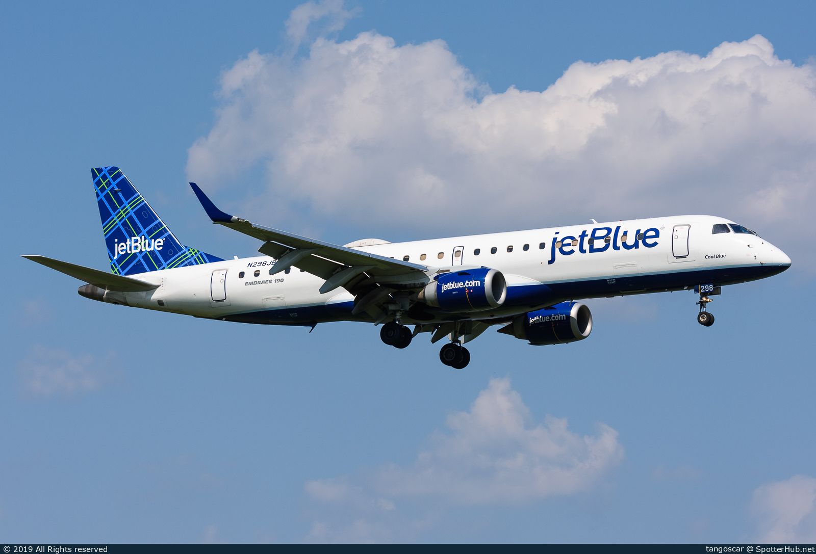 Photo of N298JB - Embraer ERJ-190AR operated by jetBlue Airways