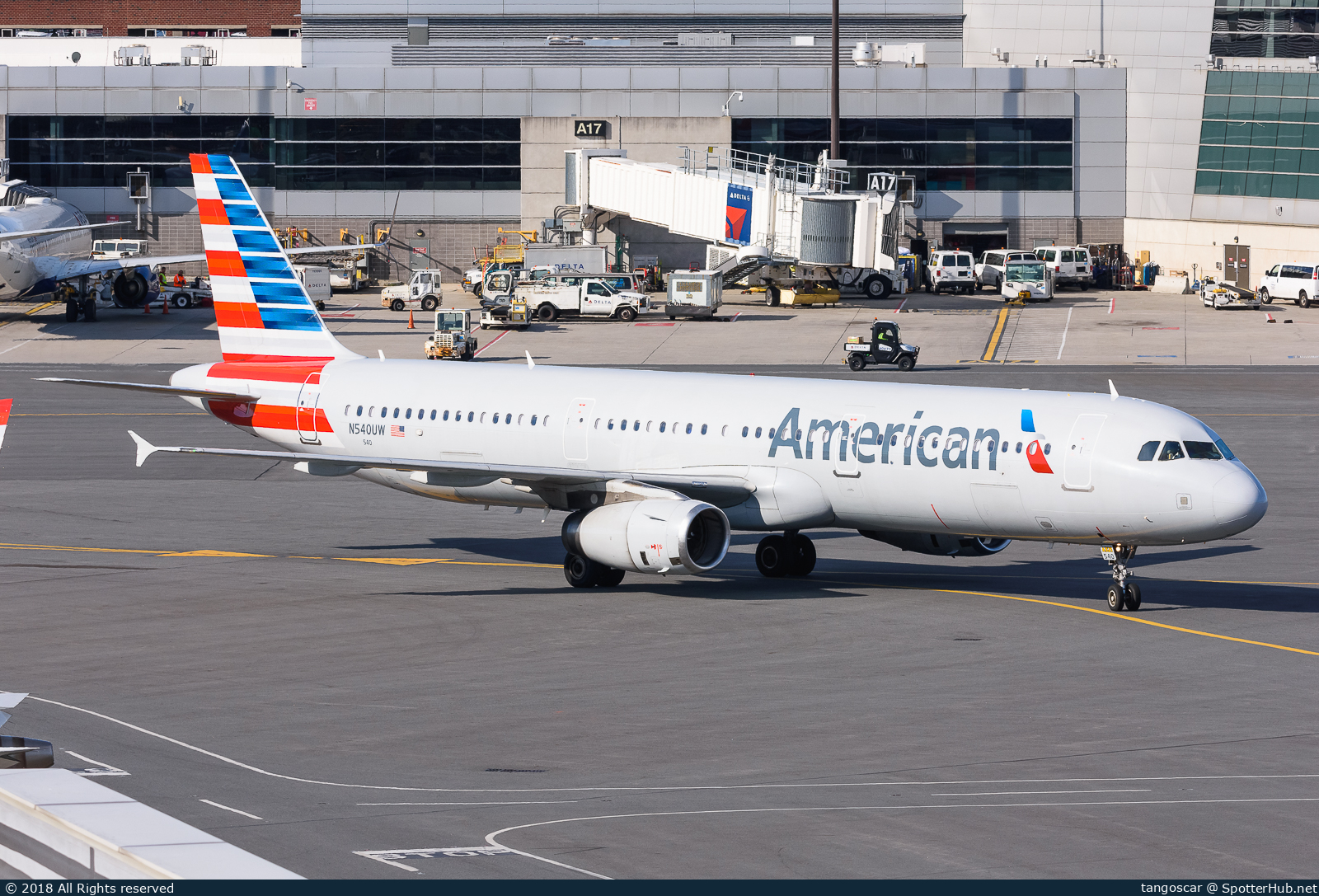 Photo of N540UW - Airbus A321-231 operated by American Airlines