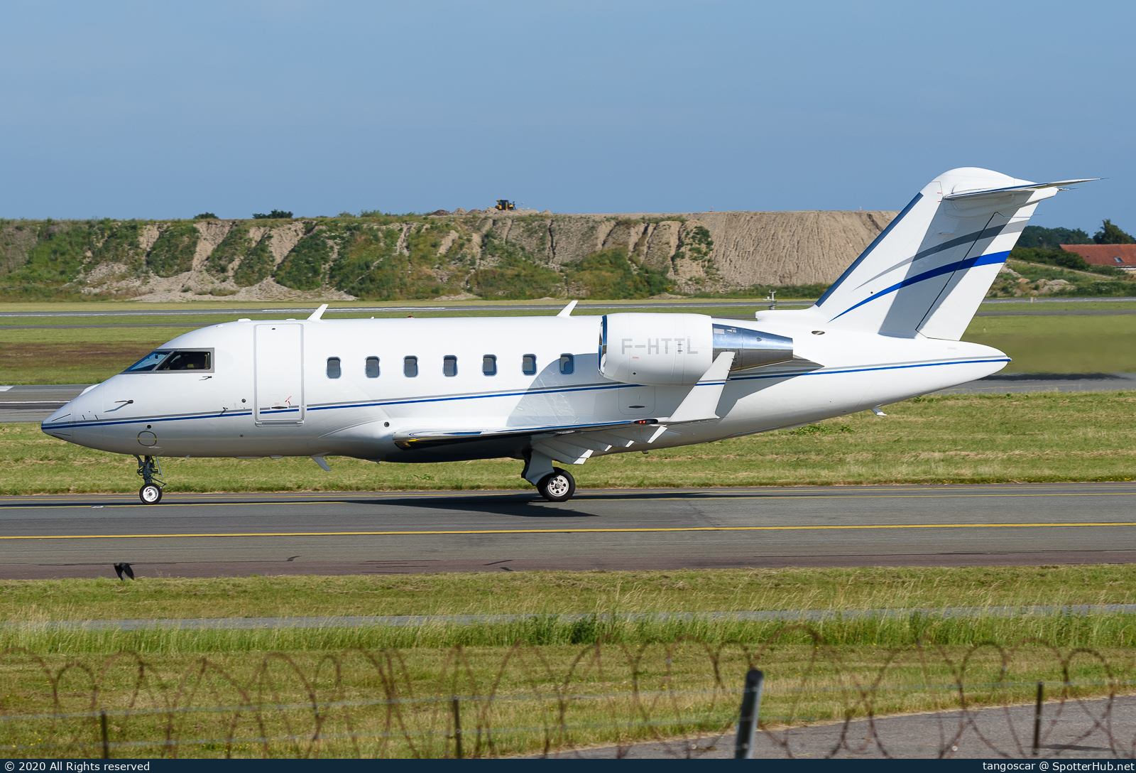 Photo of F-HTTL - Bombardier Challenger 650 operated by Flying Group