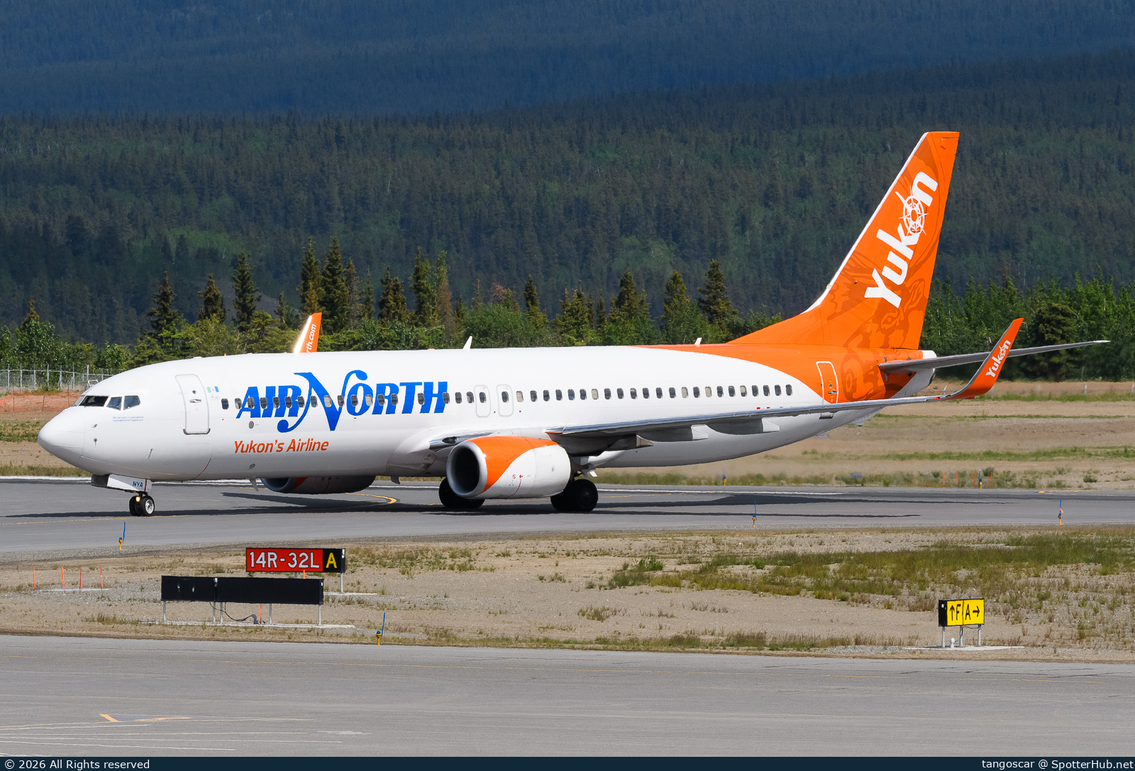 Photo of C-FNYA - Boeing 737-8AL operated by Air North