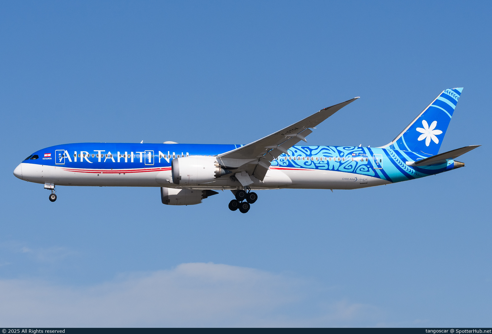 Photo of F-OTOA - Boeing 787-9 Dreamliner operated by Air Tahiti Nui