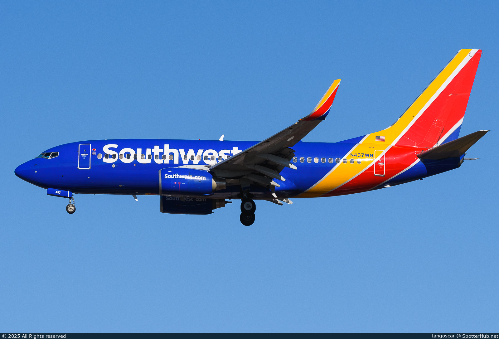 Photo of N437WN - Boeing 737-7H4 operated by Southwest Airlines