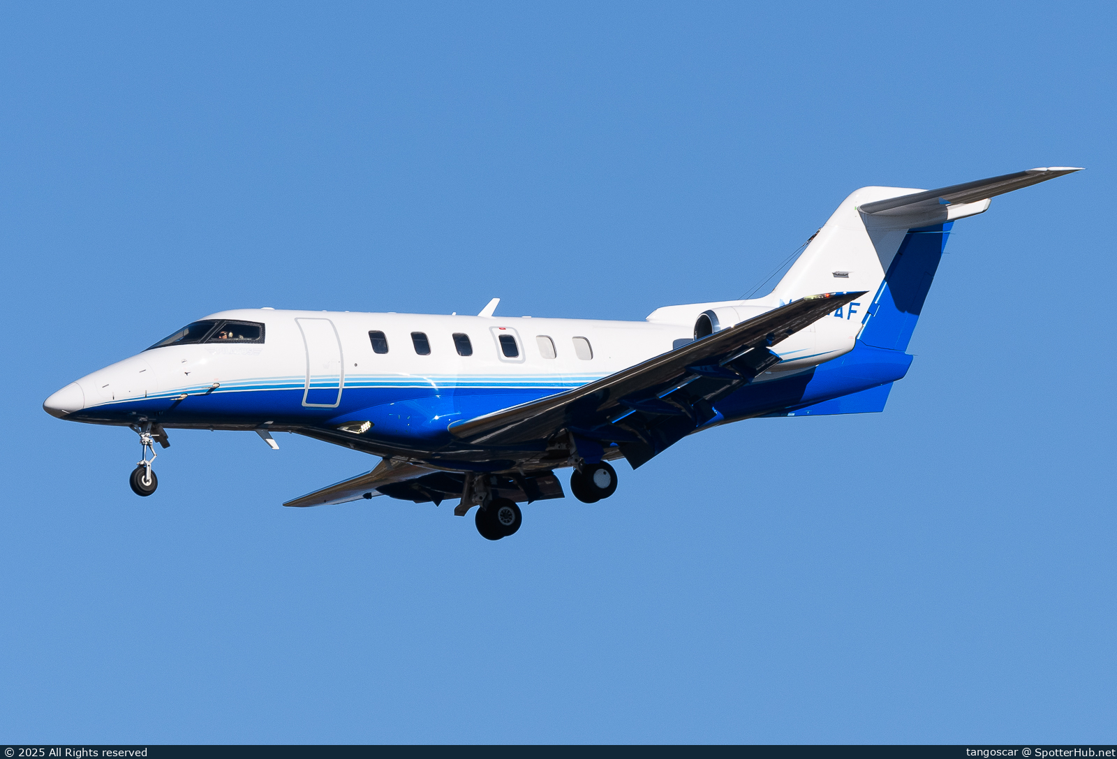 Photo of N125AF - Pilatus PC-24 operated by PlaneSense