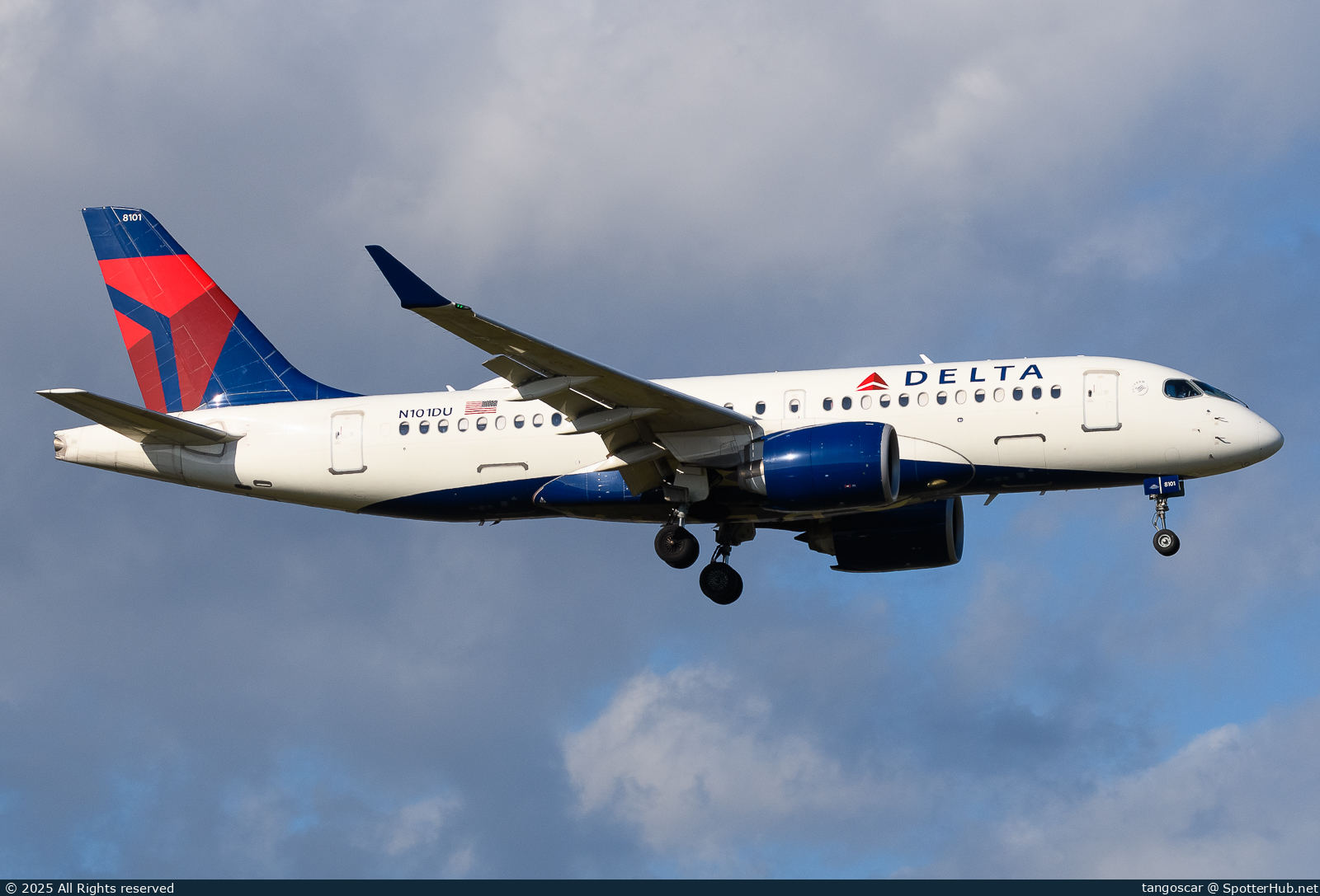 Photo of N101DU - Airbus A220-100 operated by Delta Air Lines