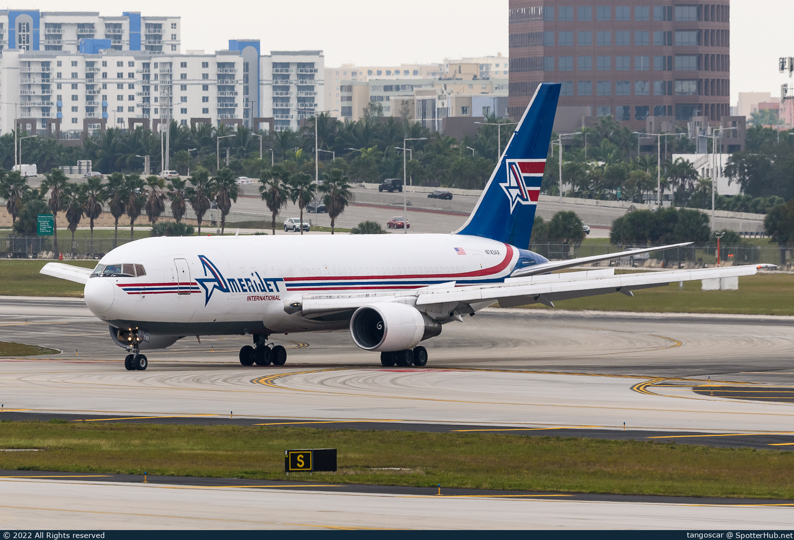 Photo of N743AX - Boeing 767-232(BDSF) operated by Amerijet International Airlines