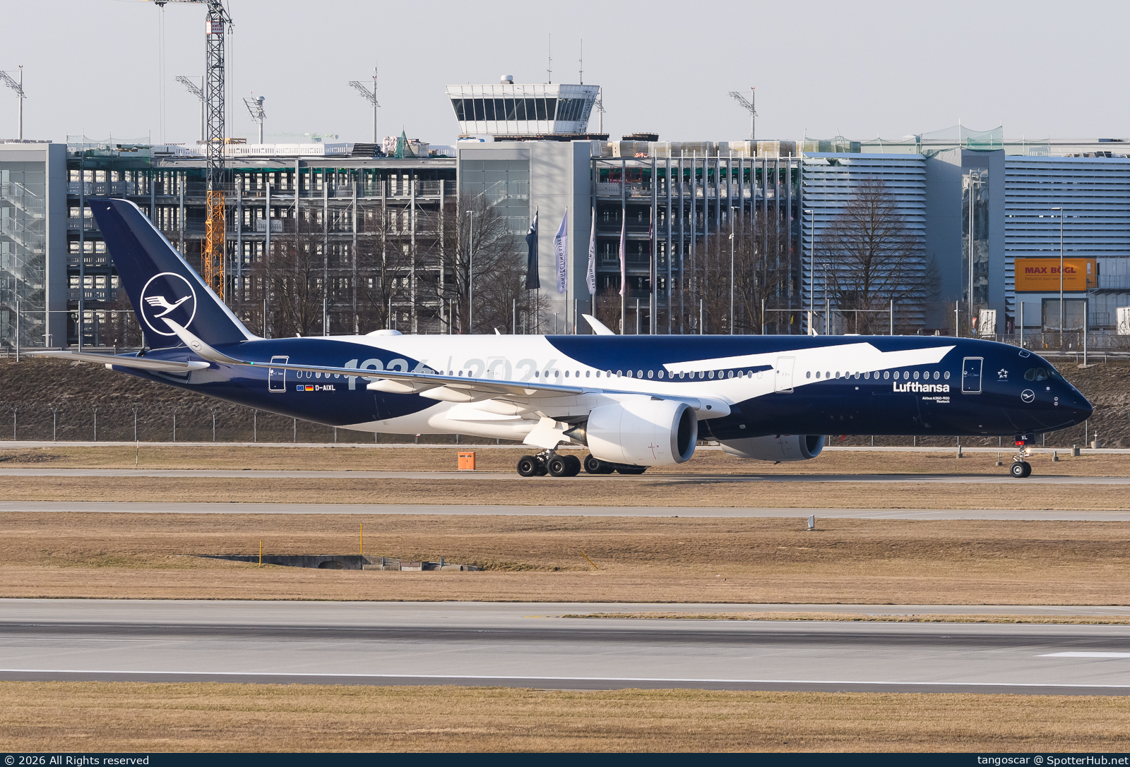 Photo of D-AIXL - Airbus A350-941 operated by Lufthansa