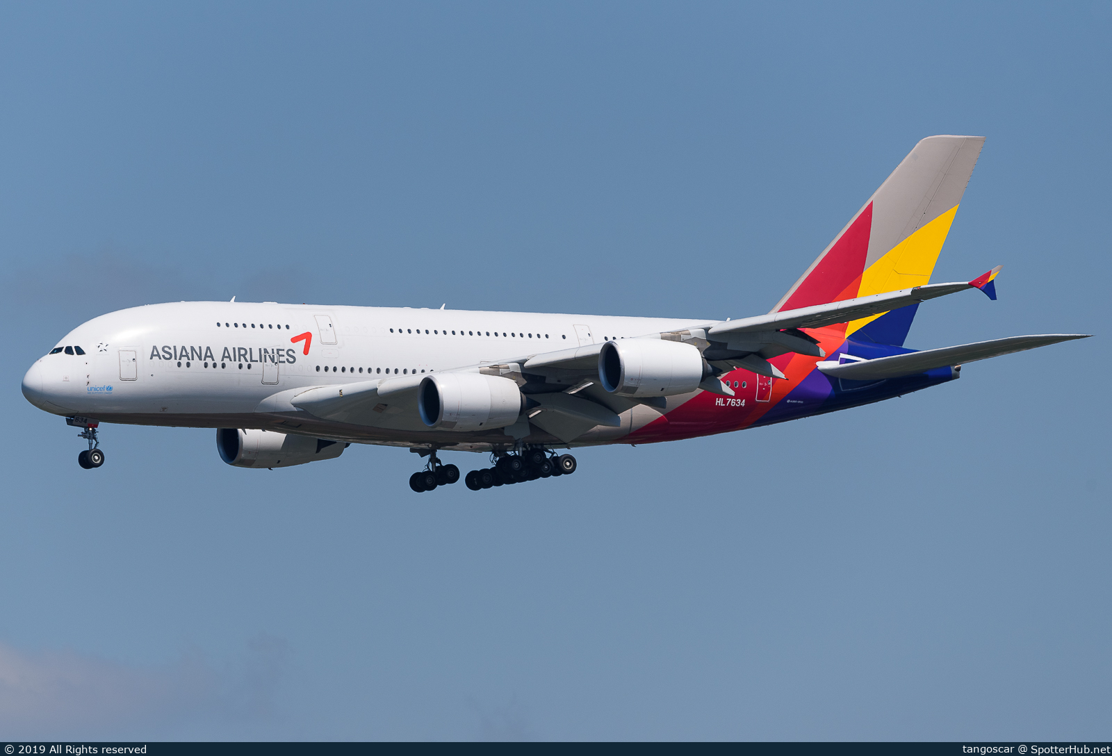 Photo of HL7634 - Airbus A380-841 operated by Asiana Airlines