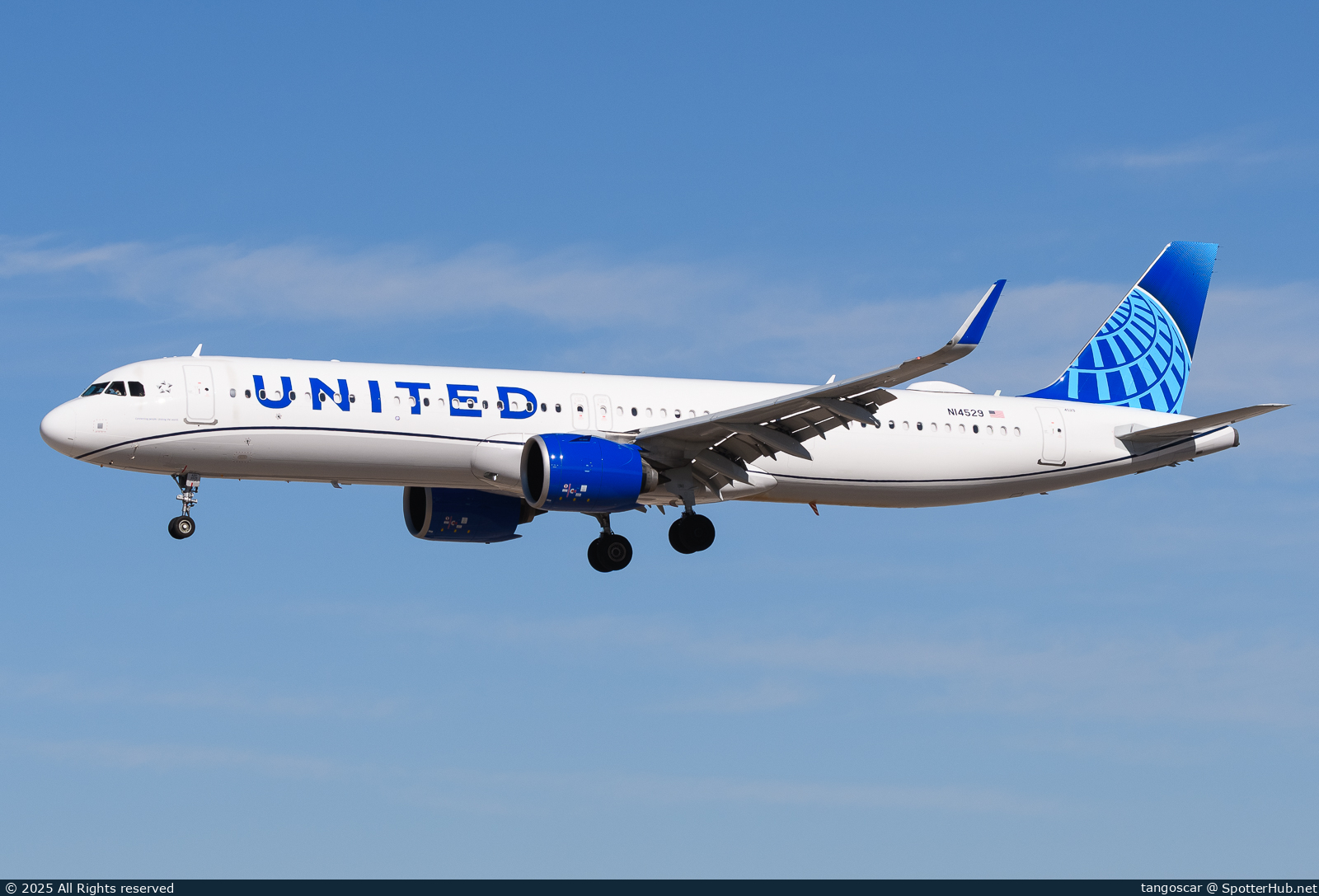 Photo of N14529 - Airbus A321-271NX operated by United Airlines