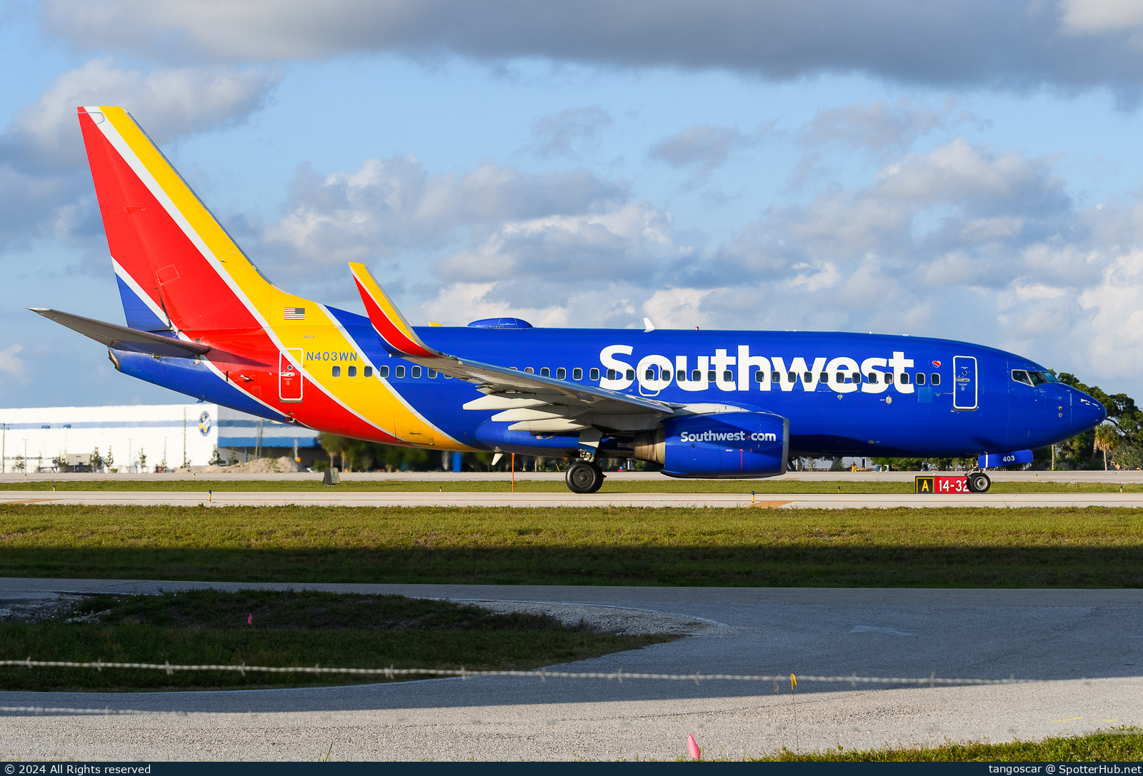 Photo of N403WN - Boeing 737-7H4 operated by Southwest Airlines