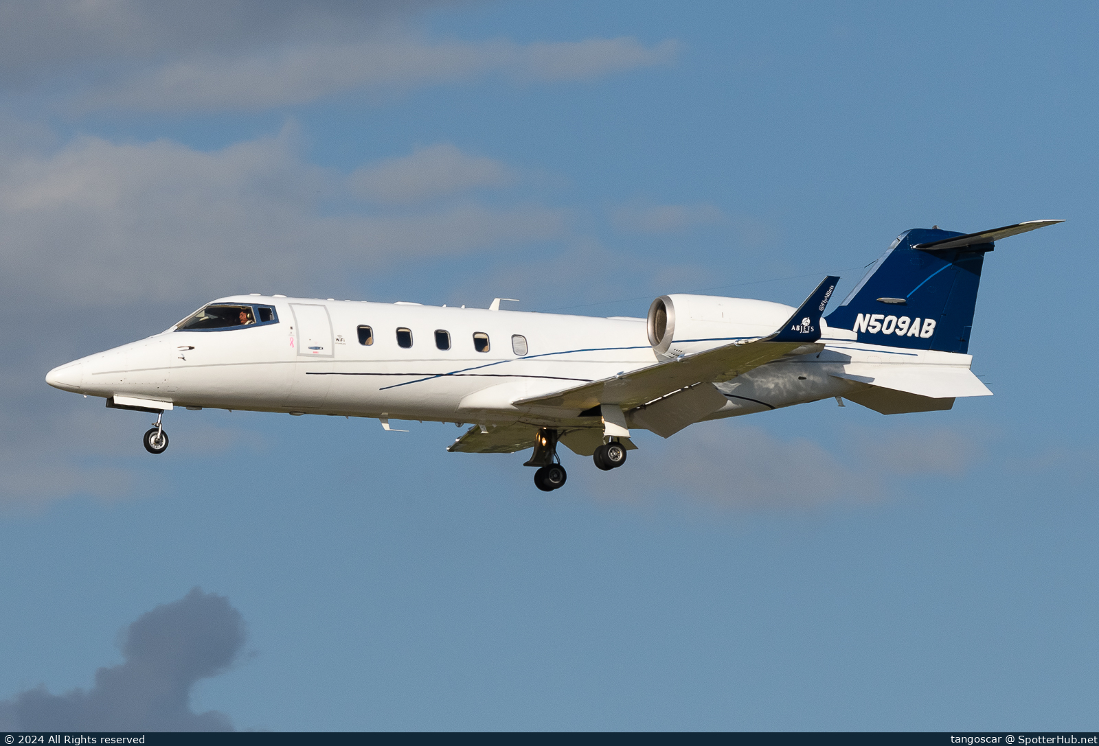 Photo of N509AB - Bombardier Learjet 60 operated by AB Jets