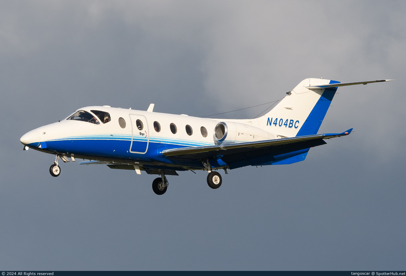 Photo of N404BC - Hawker Beechcraft 400XTi Nextant operated by B. Coleman Aviation