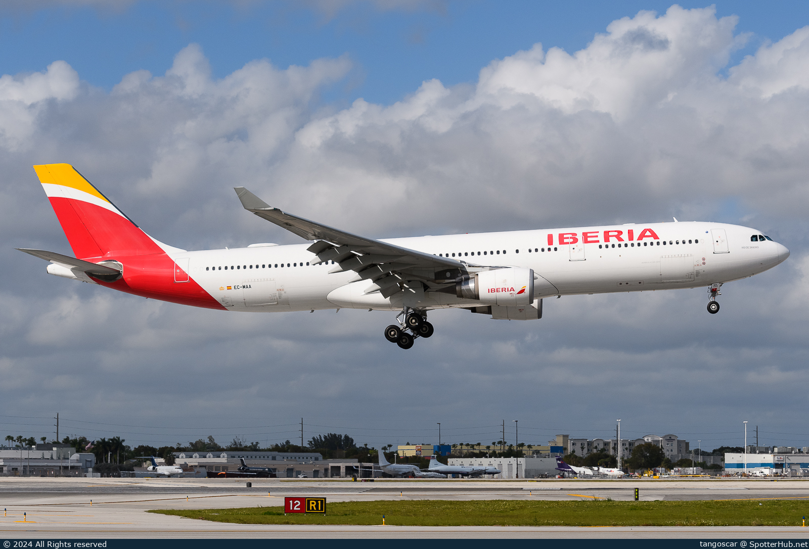 Photo of EC-MAA - Airbus A330-302 operated by Iberia