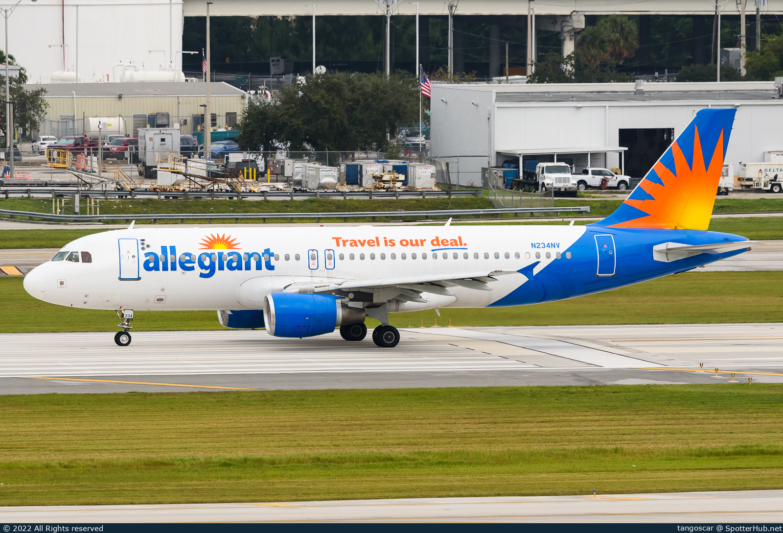 Photo of N234NV - Airbus A320-214 operated by Allegiant Air