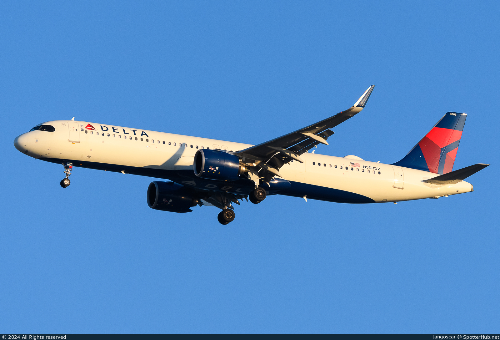 Photo of N503DZ - Airbus A321-271NX operated by Delta Air Lines