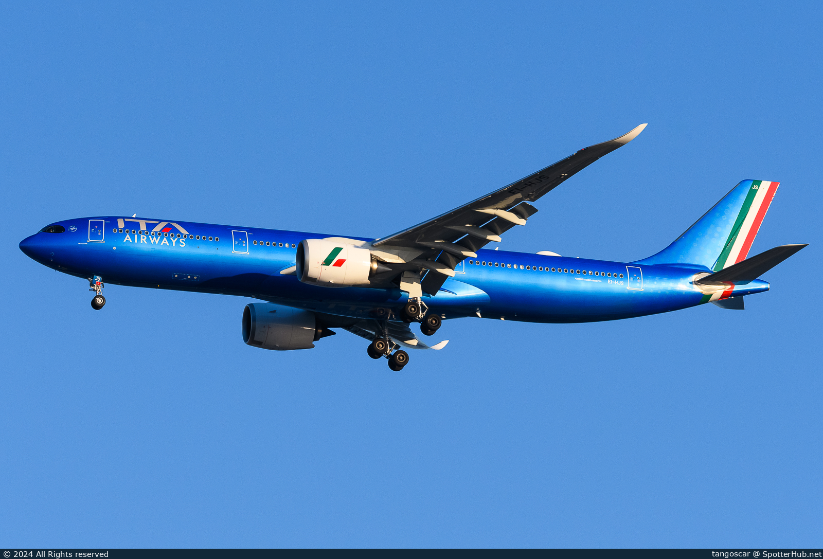 Photo of EI-HJS - Airbus A330-941 operated by ITA Airways