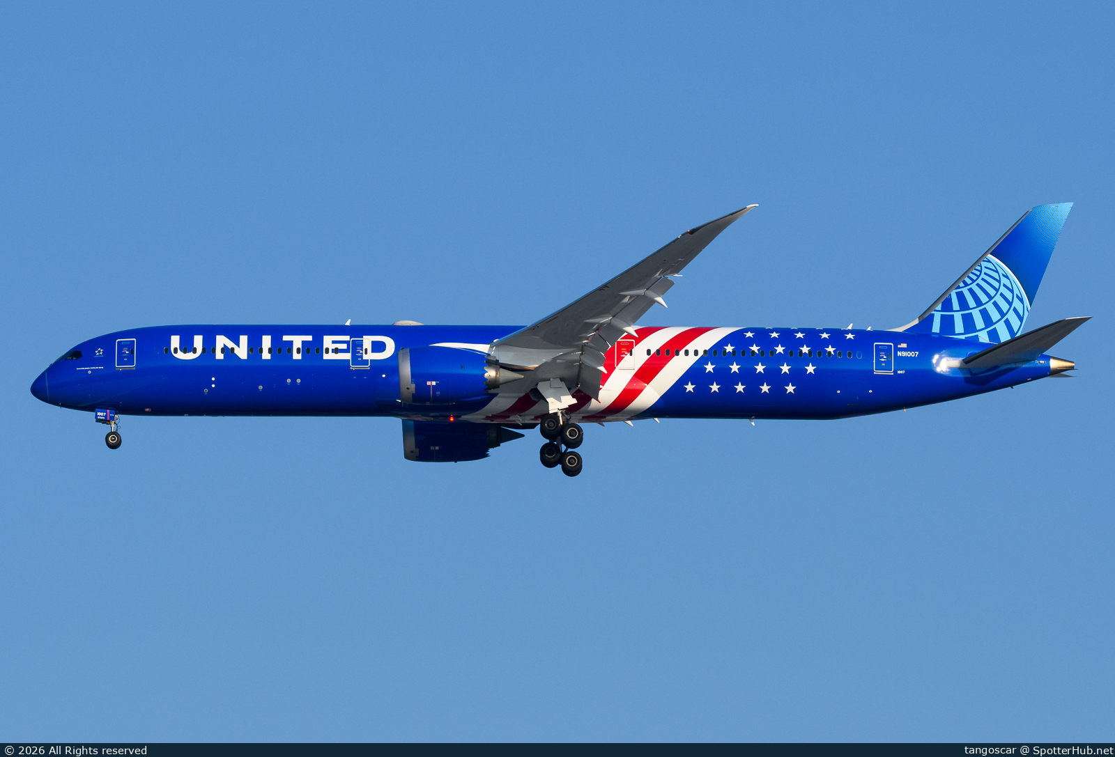 Photo of N91007 - Boeing 787-10 Dreamliner operated by United Airlines