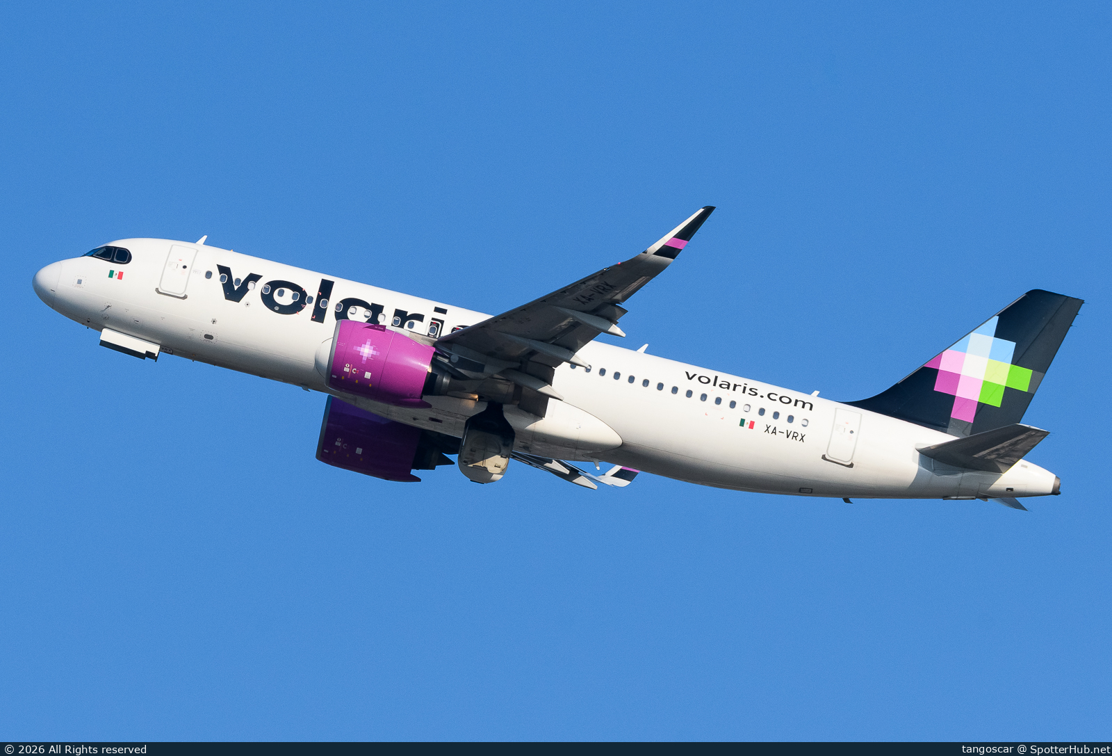 Photo of XA-VRX - Airbus A320-271N operated by Volaris