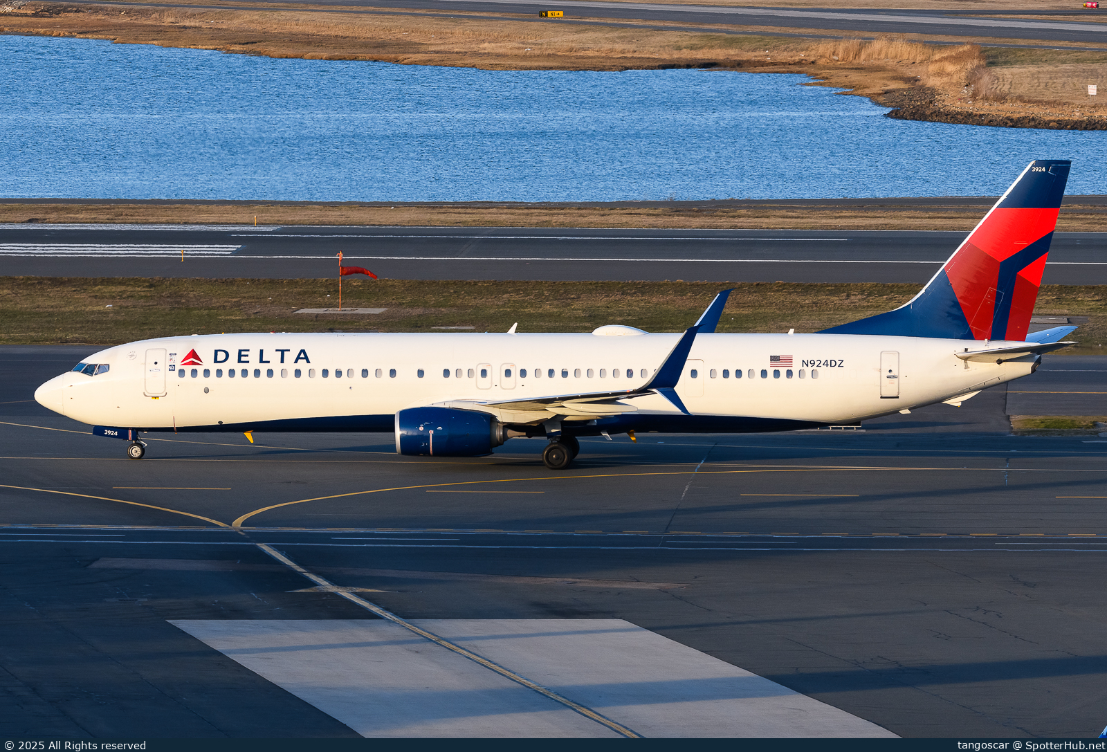 Photo of N924DZ - Boeing 737-932(ER) operated by Delta Air Lines